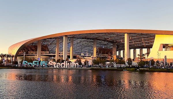 Arena mais cara do mundo, estádio SoFi de Los Angeles vai receber final da  Copa Ouro da Concacaf - Folha PE